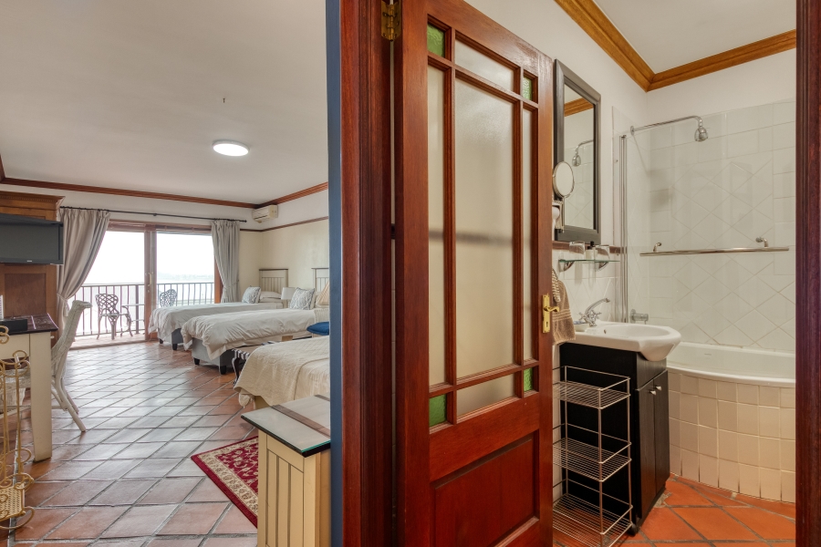 8 Bedroom Property for Sale in Gordons Bay Village Western Cape